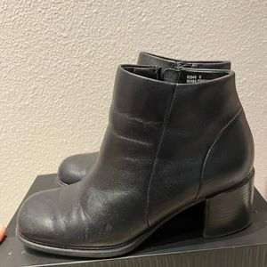 Black Andrea Viccaro Leather Zipper Boots